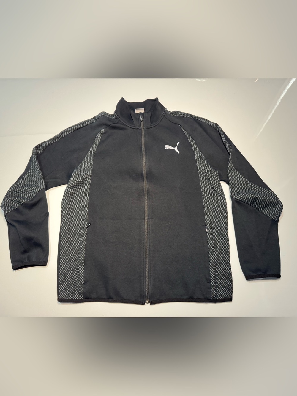 Puma Evostripe Ultimate Black Men’s Full Zip Jacket Sz XL